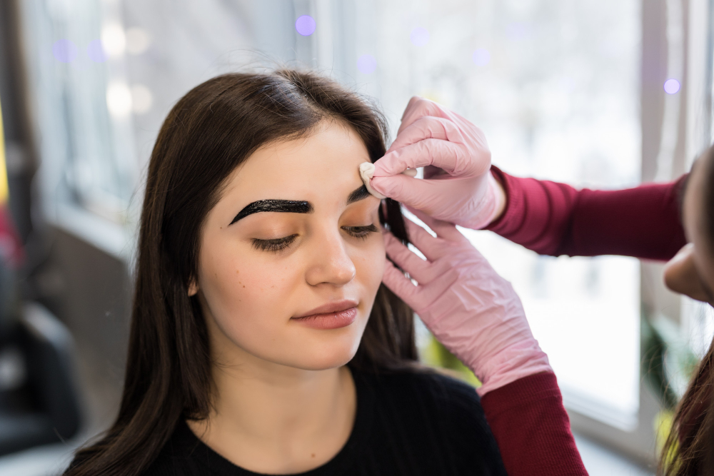 Eyebrow shaping